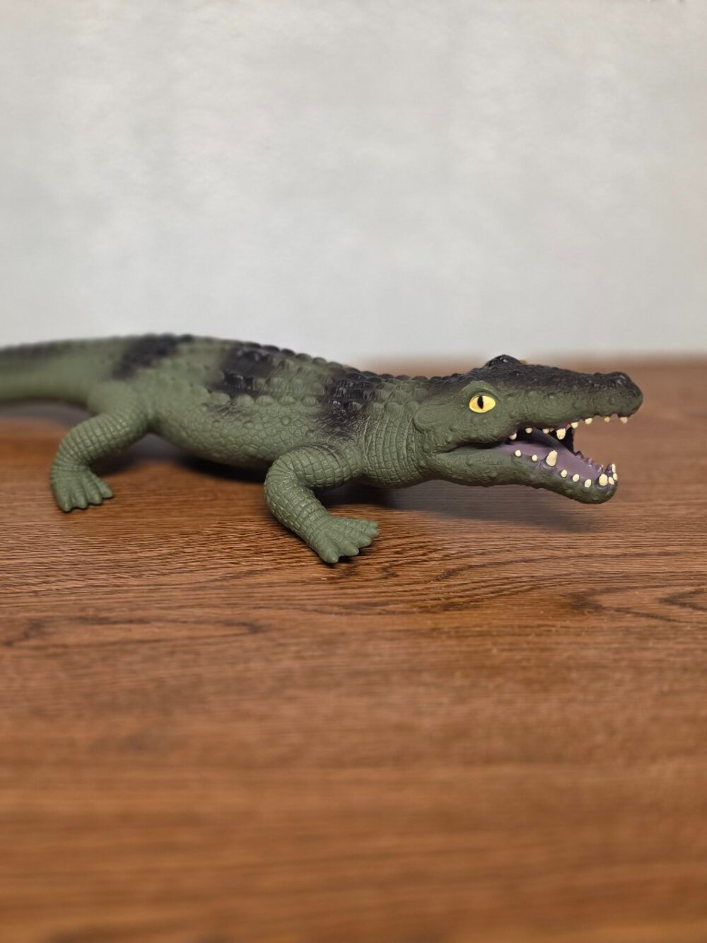 Toy Animal Figure 24" Green Rubber Crocodile 2017